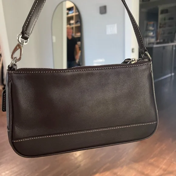 Coach Vintage leather Hampton 7785.  Dark brown - Picture 2 of 8